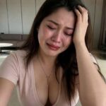 bị Chồng đ;uổi đi, tôi đành nhận lời làm vợ anh phụ hồ để có chỗ ở, 3 tháng sau ch/oáng v/áng khi…Tôi vẫn nhớ rõ cái buổi chiều mưa đó – khi tôi bị đuổi ra khỏi căn nhà từng gọi là “tổ ấm” với đúng một vali quần áo và chiếc điện thoại sắp cạn pin.